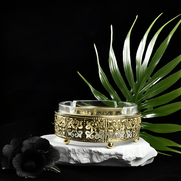 Luxury Gold & Glass Ashtray – Vintage Decorative Cigarette Holder